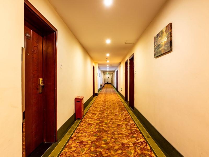 Greentree Inn Gansu Baiyin East Bus Station Lanbao Road Express Hotel Dış mekan fotoğraf